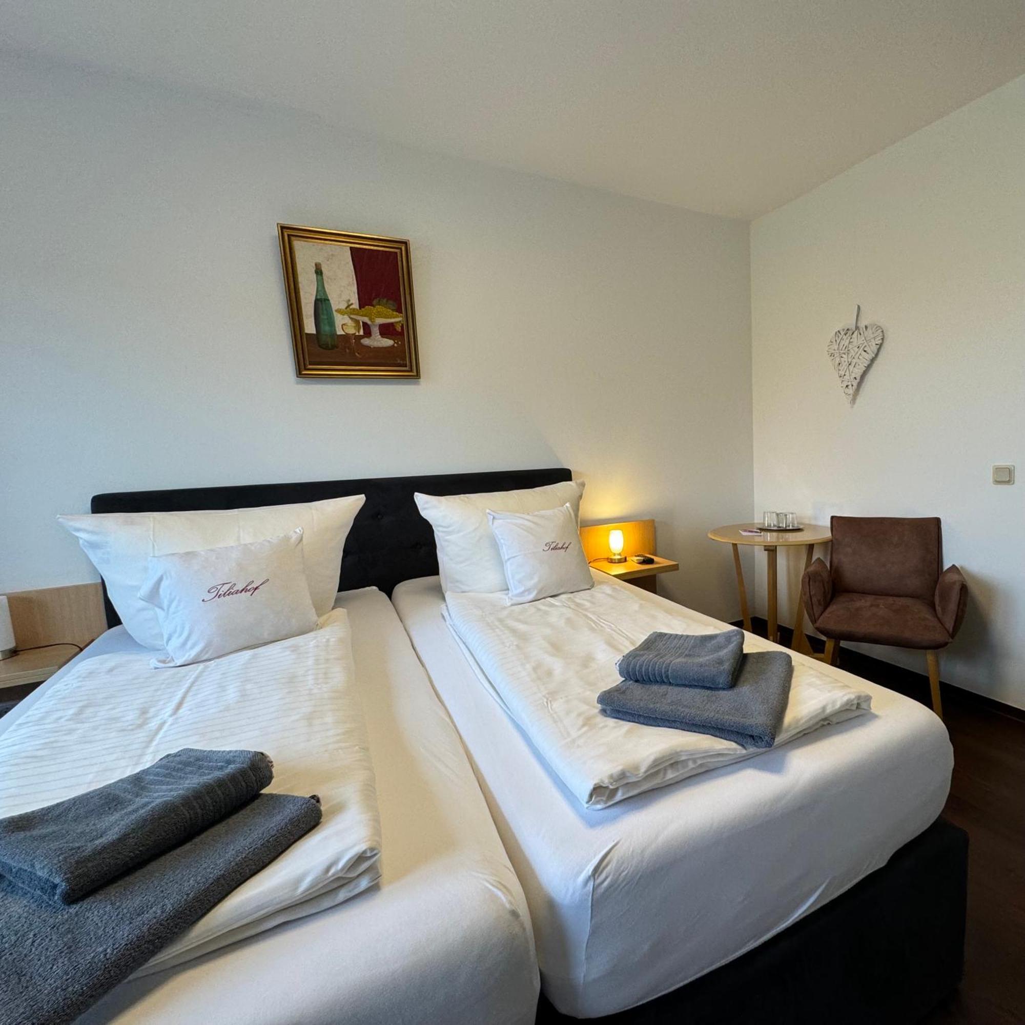 Weingut Tiliahof Bed and Breakfast Brauneberg Buitenkant foto