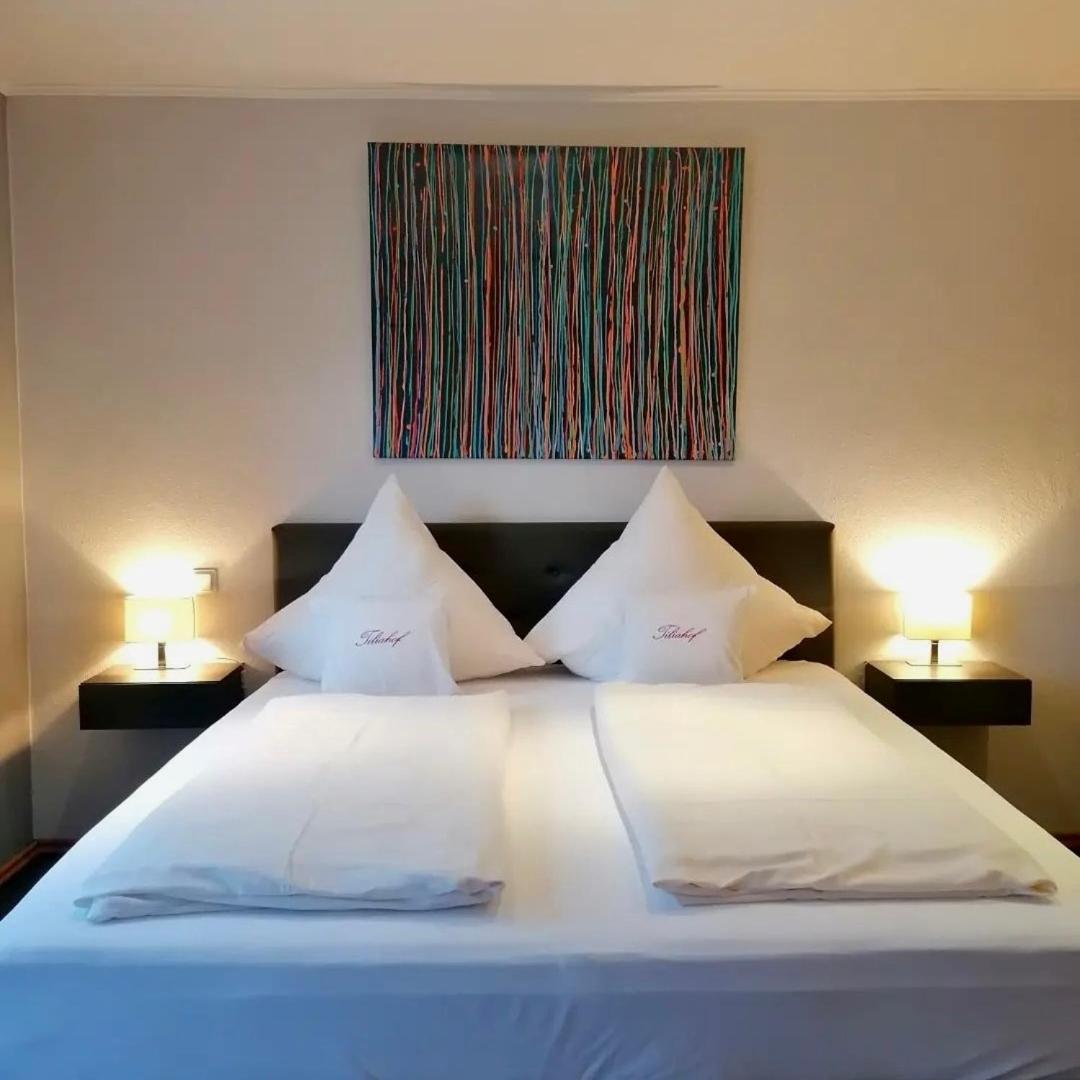 Weingut Tiliahof Bed and Breakfast Brauneberg Buitenkant foto