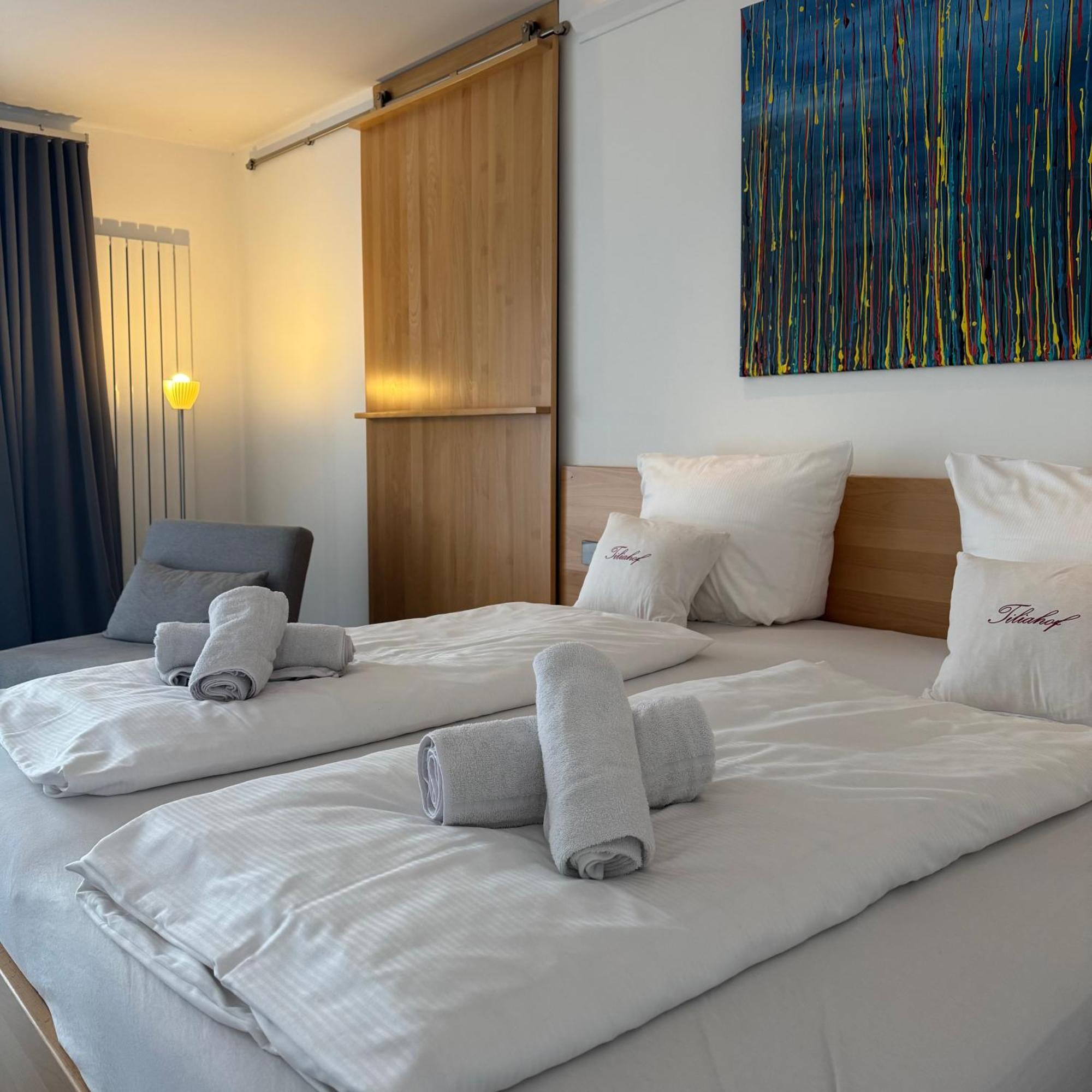 Weingut Tiliahof Bed and Breakfast Brauneberg Buitenkant foto